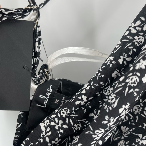 NWT Lulu's Dress Black Floral Mini Dress Size Medium - Picture 9 of 10
